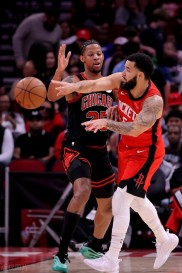 爱游戏在线-火箭战胜公牛，取得四连胜