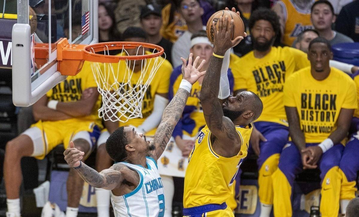 詹姆斯缺阵湖人丢失优势,遭到对手逆袭 詹姆斯缺阵湖人丢失优势,遭到对手逆袭