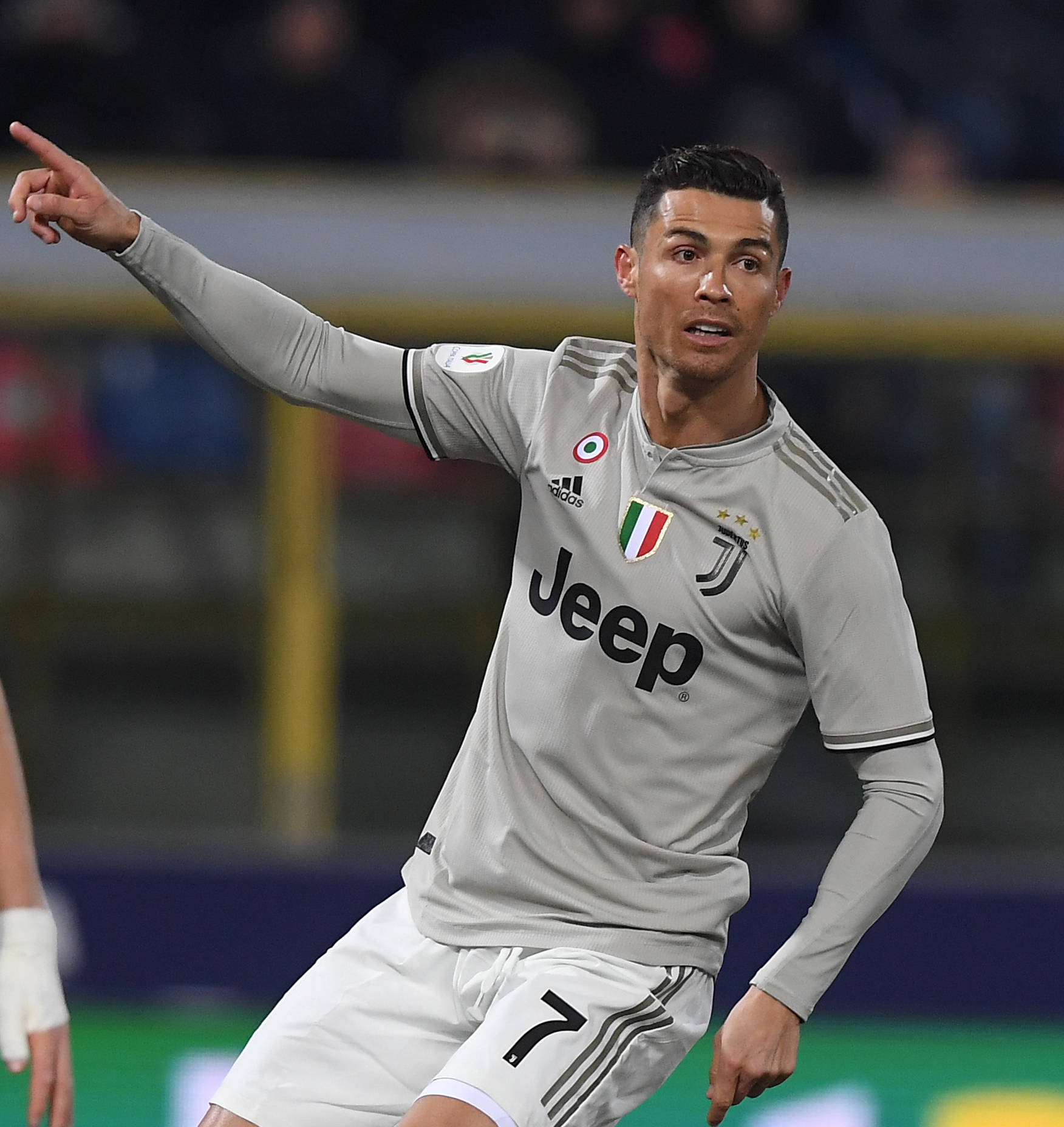 尤文图斯再度领跑,欧冠希望更加坚定的简单介绍 尤文图斯再度领跑,欧冠希望更加坚定的简单介绍