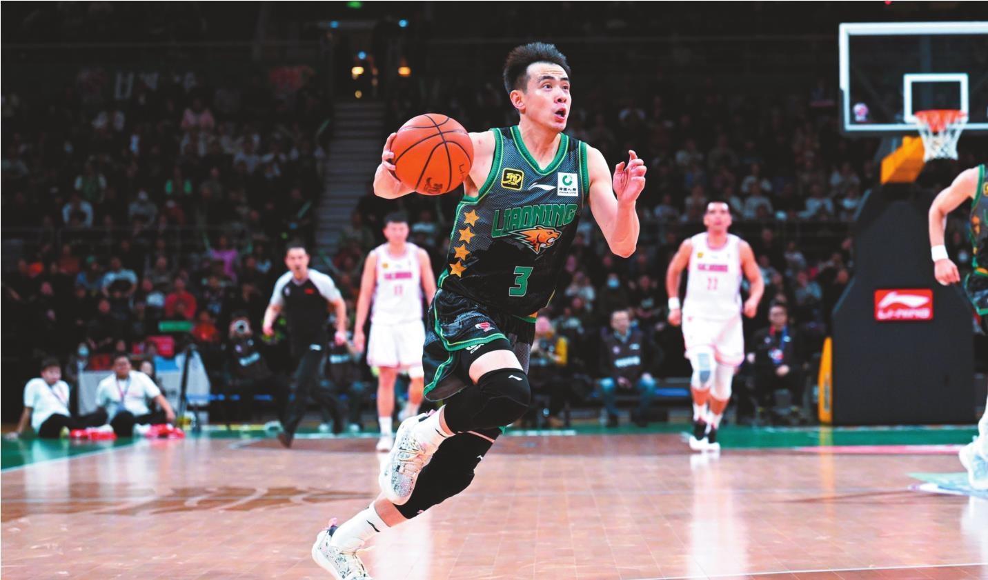 四川平原男篮表现出色,豪取对手 四川平原男篮表现出色,豪取对手