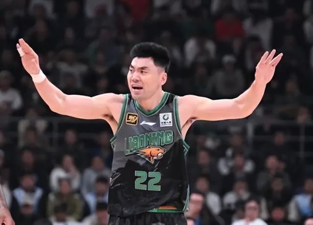 四川平原男篮表现出色,豪取对手 四川平原男篮表现出色,豪取对手