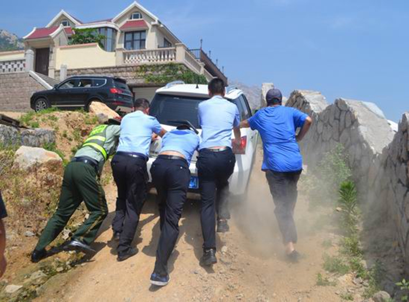 包含阿拉维斯近期表现挣扎,球队遇困的词条 包含阿拉维斯近期表现挣扎,球队遇困的词条