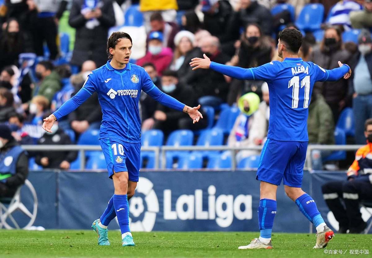 包含卡利亚里客场遭遇惨败,主帅面临解职危机的词条 包含卡利亚里客场遭遇惨败,主帅面临解职危机的词条