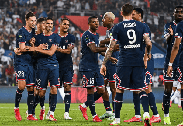 利物浦大胜战胜对手,晋级欧冠八强 利物浦大胜战胜对手,晋级欧冠八强