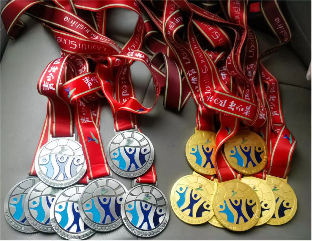 英勇女足球队在实力对比中脱颖而出 英勇女足球队在实力对比中脱颖而出