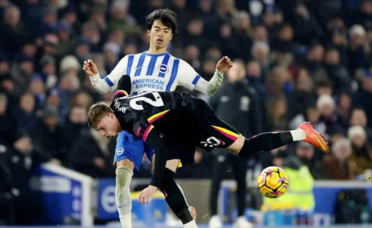 莱切成功逆袭,客场突破对手防线的简单介绍 莱切成功逆袭,客场突破对手防线的简单介绍