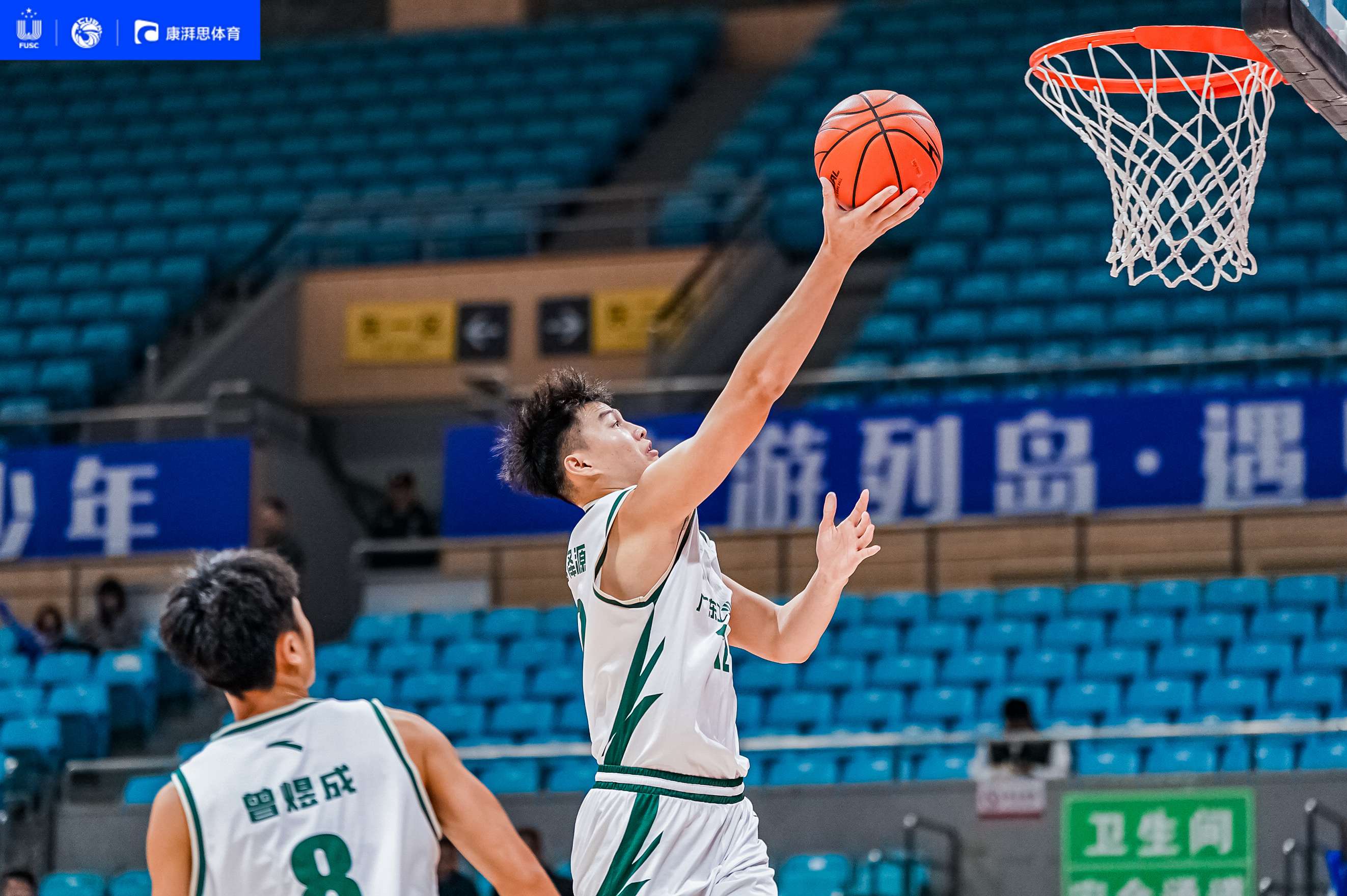 黑龙江男篮全队发挥,以小组第一晋级季后赛 黑龙江男篮全队发挥,以小组第一晋级季后赛