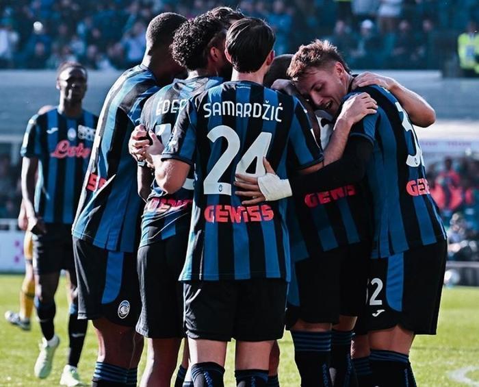 关于意甲领头羊对决,谁将力挽狂澜?的信息 关于意甲领头羊对决,谁将力挽狂澜?的信息