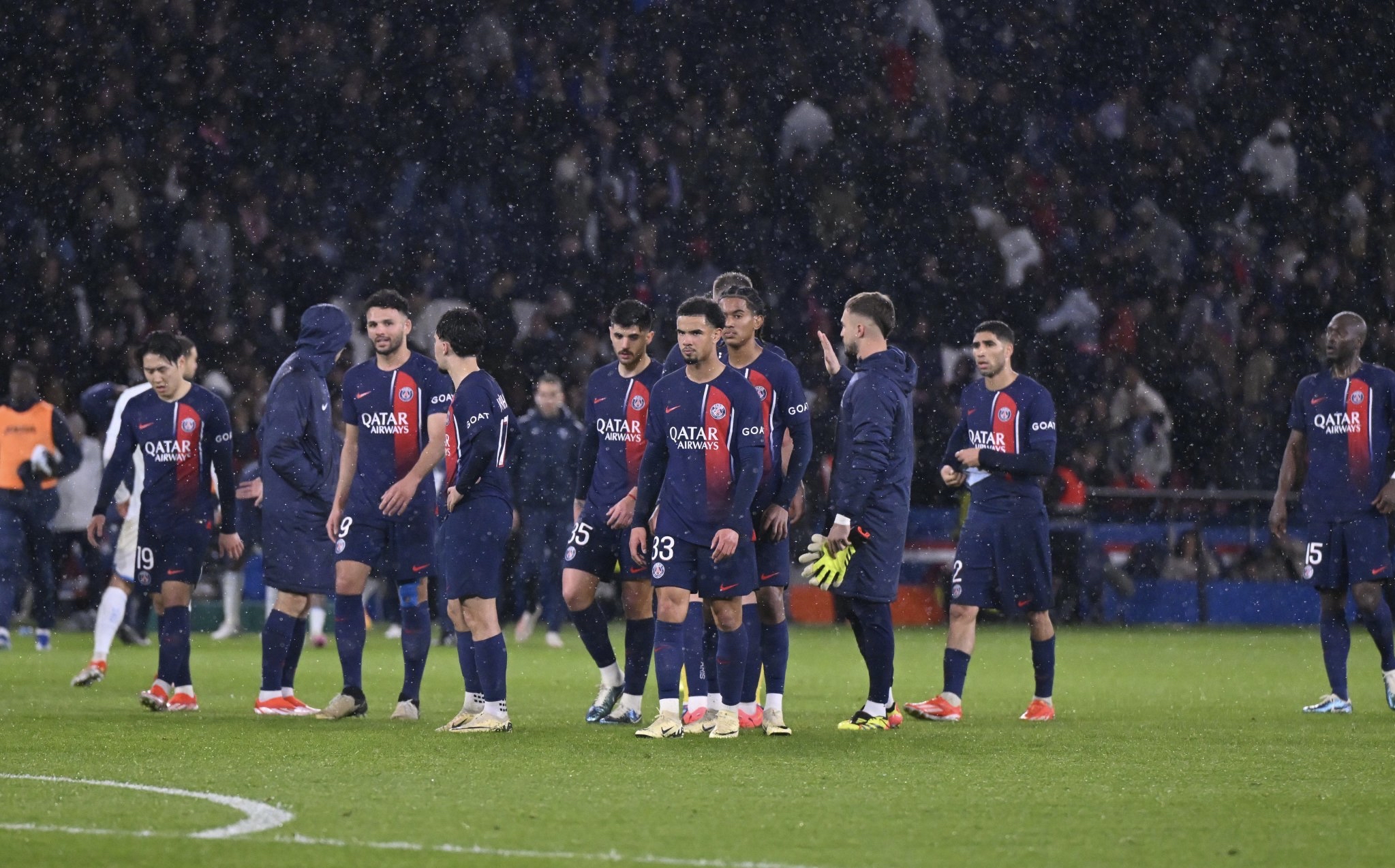 巴黎圣日耳曼队长公开批评球队后防表现不佳的简单介绍 巴黎圣日耳曼队长公开批评球队后防表现不佳的简单介绍