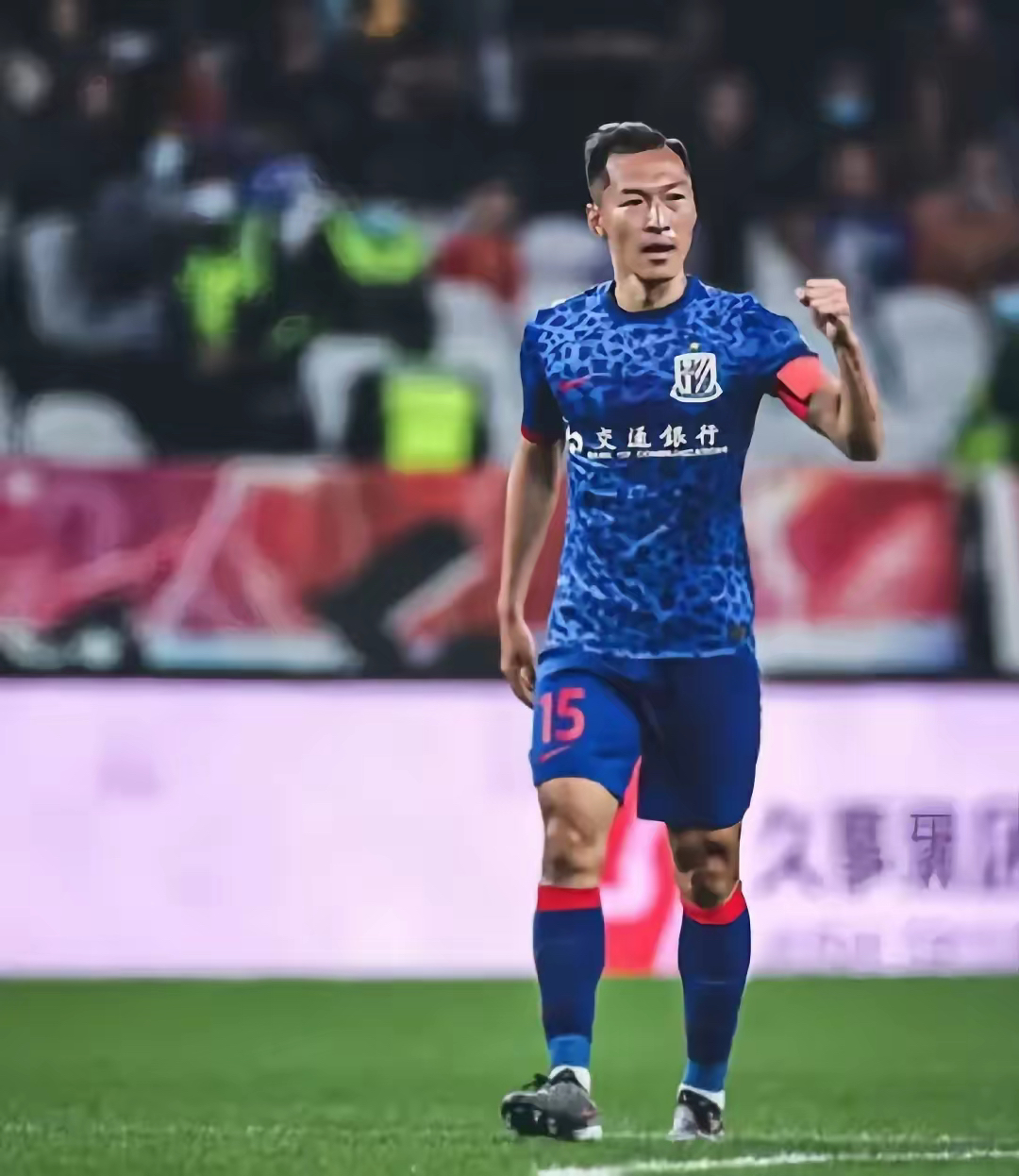 老将球员成为球队核心,带领年轻后辈 老将球员成为球队核心,带领年轻后辈