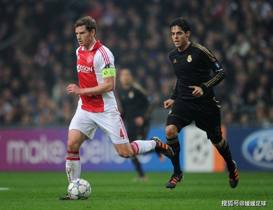 关于阿贾克斯全取三分，前景一片光明晋级的信息