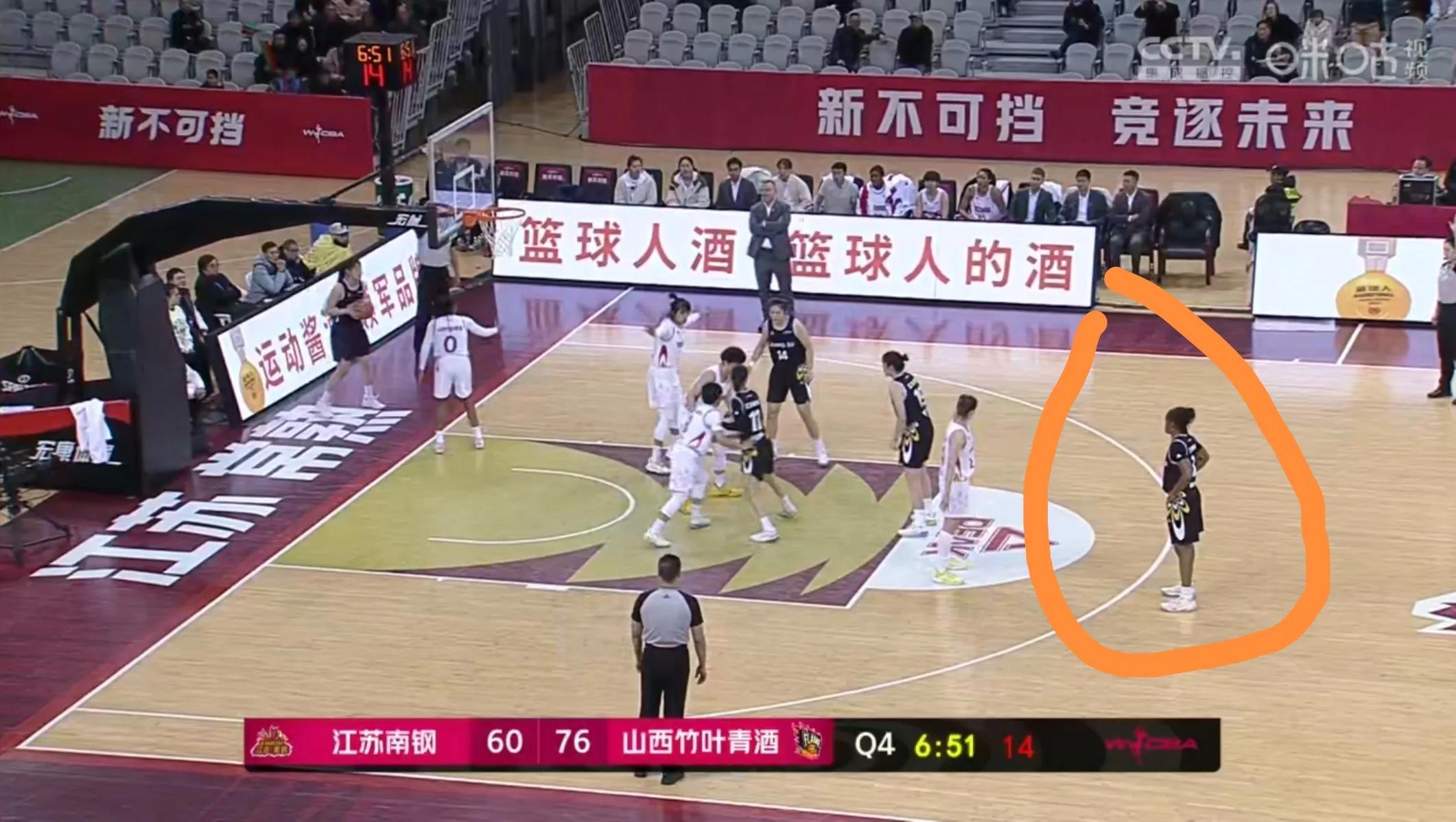 关于弗伦斯堡队在近期表现出色,成为球迷关注焦点的信息 关于弗伦斯堡队在近期表现出色,成为球迷关注焦点的信息