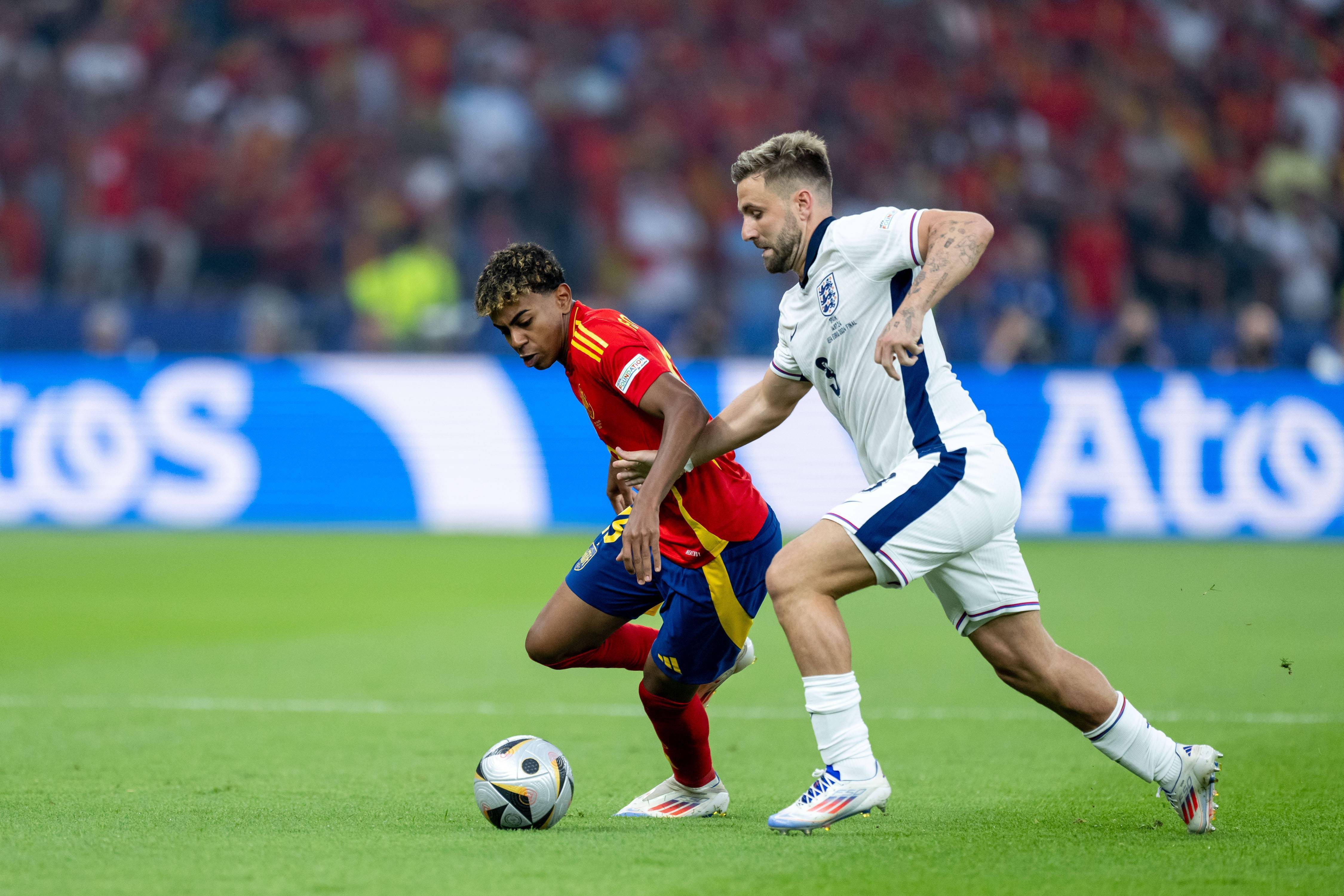 欧洲杯预选赛次回合比赛紧张打响 欧洲杯预选赛次回合比赛紧张打响