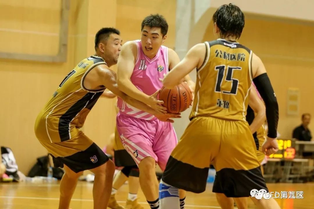 战术变革带来成功，球队联手追求更好成绩的简单介绍