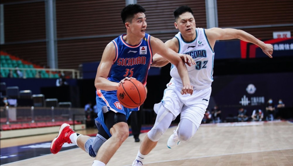 包含红遍赛场!一场四方巨人厮杀,胜负难分的词条 包含红遍赛场!一场四方巨人厮杀,胜负难分的词条