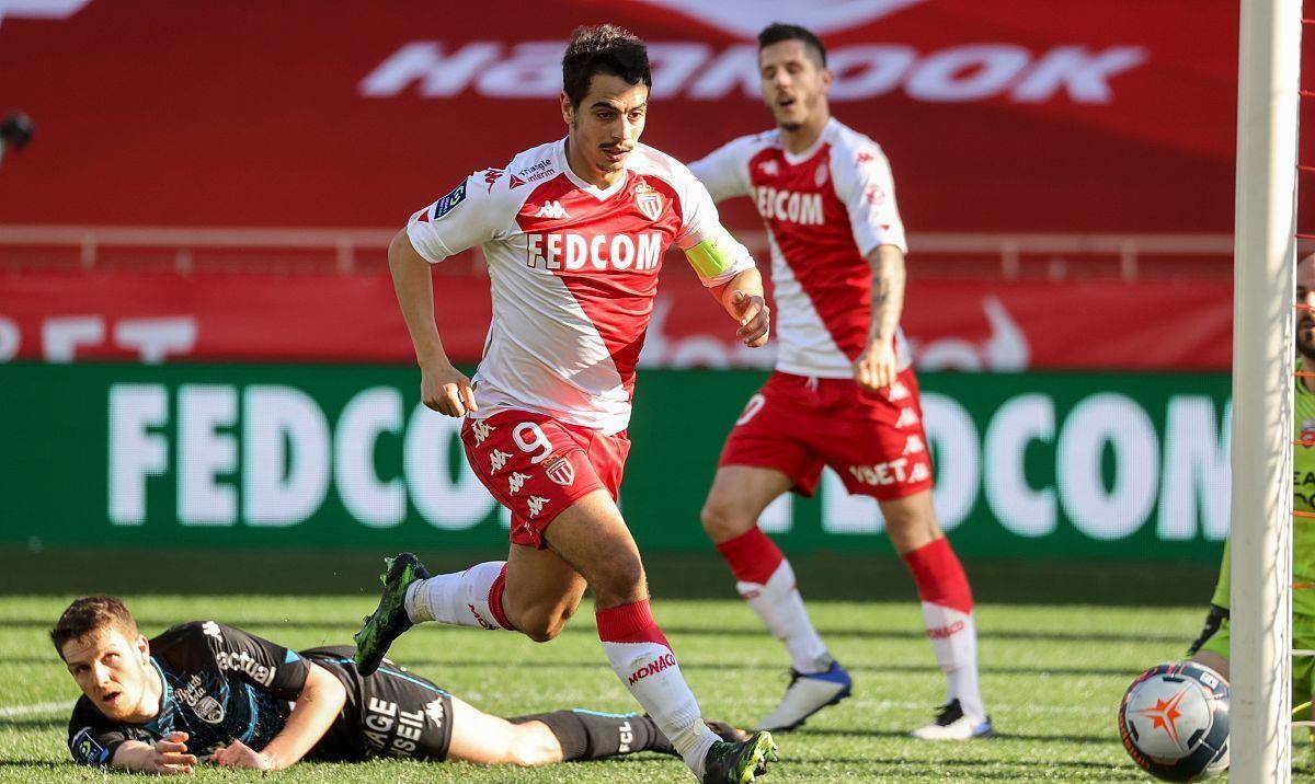 包含摩纳哥胜尼斯，取得连胜势头不可阻挡的词条