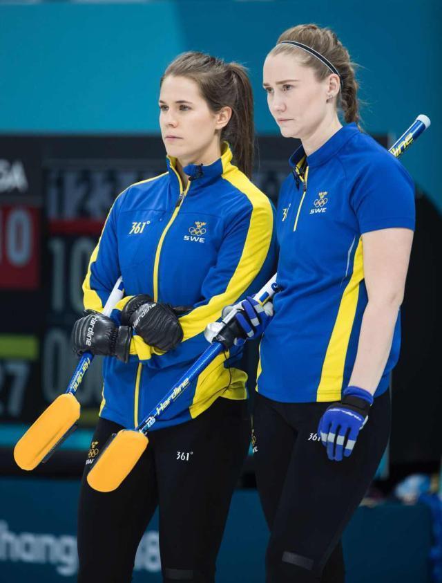 包含哥伦比亚女足队大胜大洋洲劲旅，成功闯入女子世界杯冠军争夺赛的词条