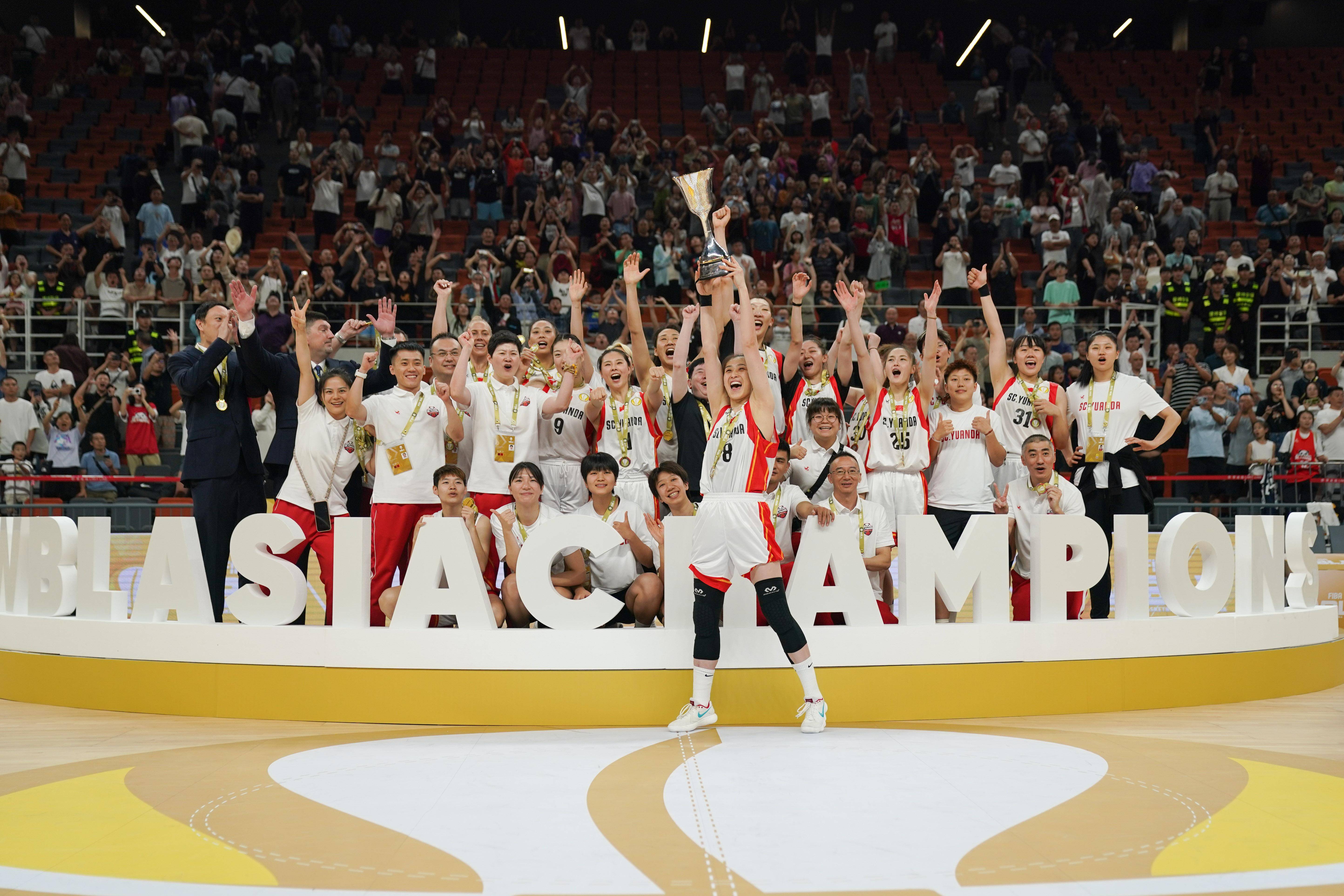 全球篮球赛事成为体育界亮点