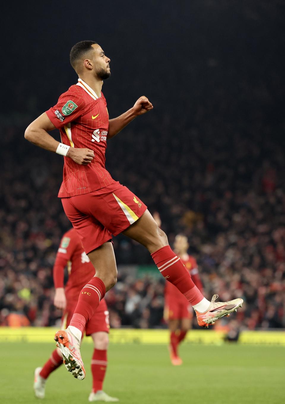 关于英格兰球员在比赛中崭露头角展现潜力的信息 关于英格兰球员在比赛中崭露头角展现潜力的信息