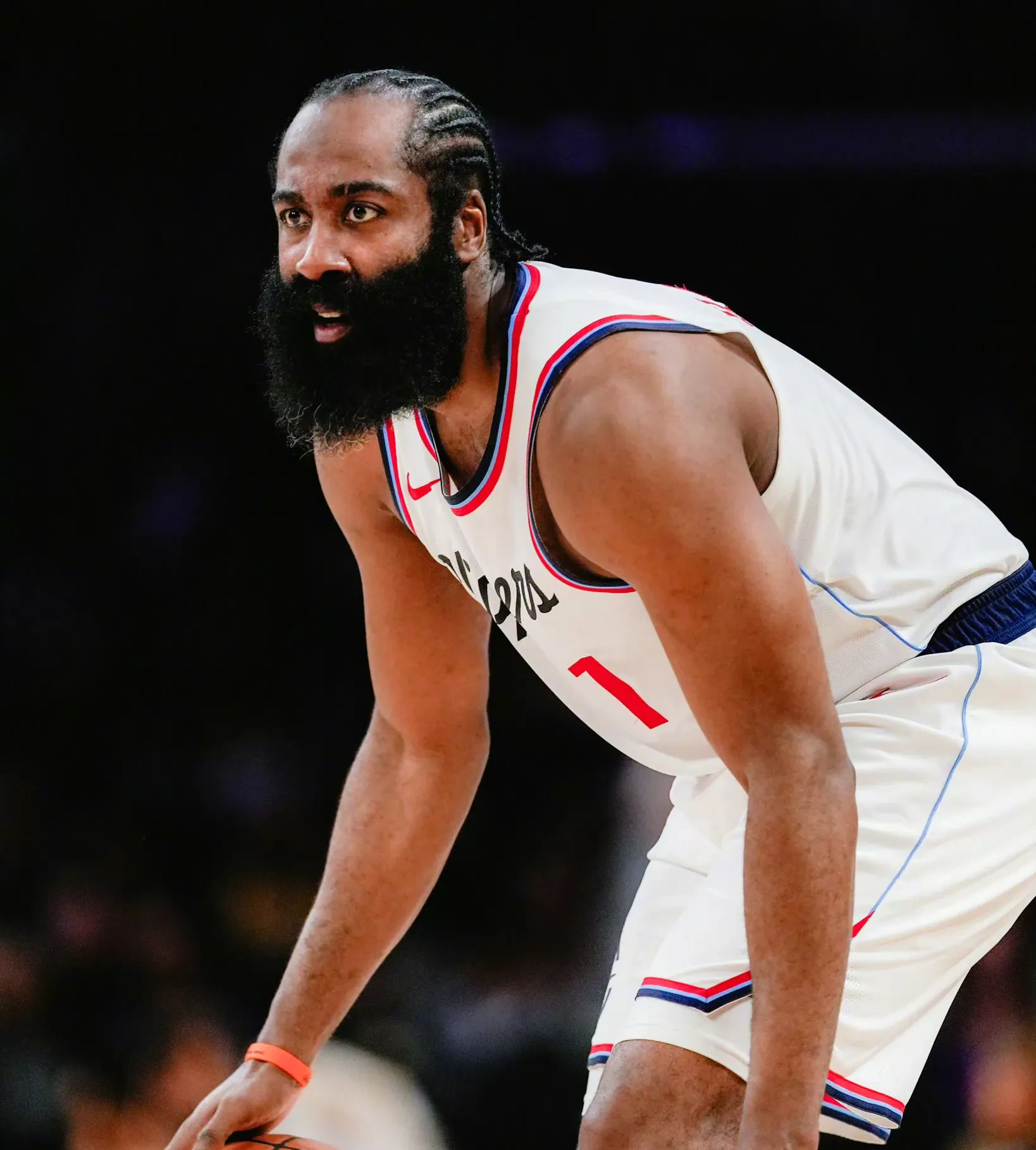 关于火箭主场惨败开拓者，哈登状态低迷难以挽回的信息