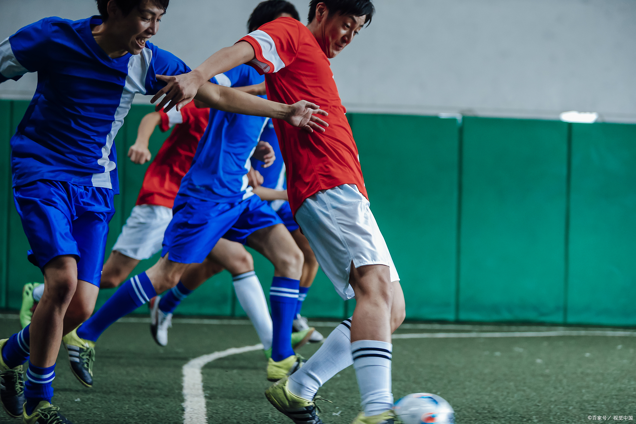 关于精妙配合助力球队胜利,队员们奋力拼搏的信息 关于精妙配合助力球队胜利,队员们奋力拼搏的信息