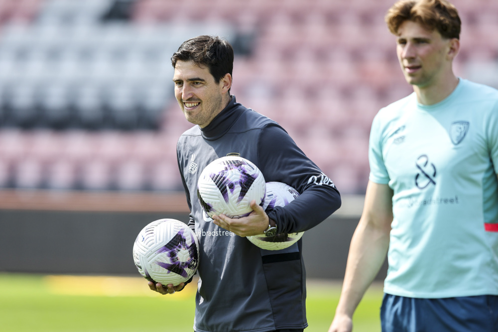 包含伯恩茅斯夺冠希望危机,主帅面临严峻考验的词条 包含伯恩茅斯夺冠希望危机,主帅面临严峻考验的词条