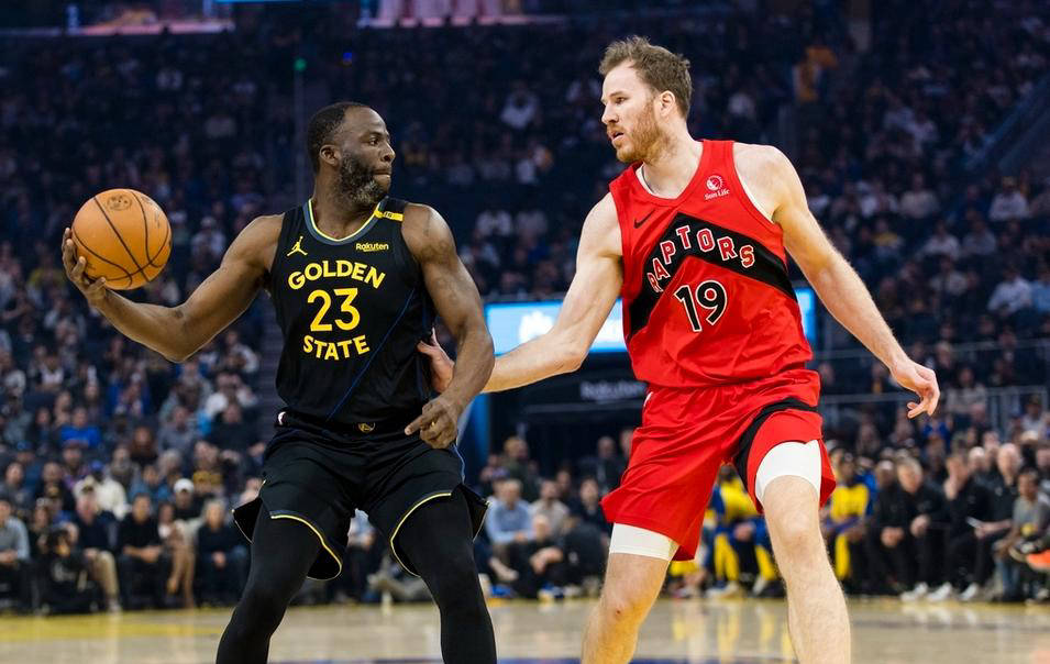 勇士队客场大胜，实现两连胜