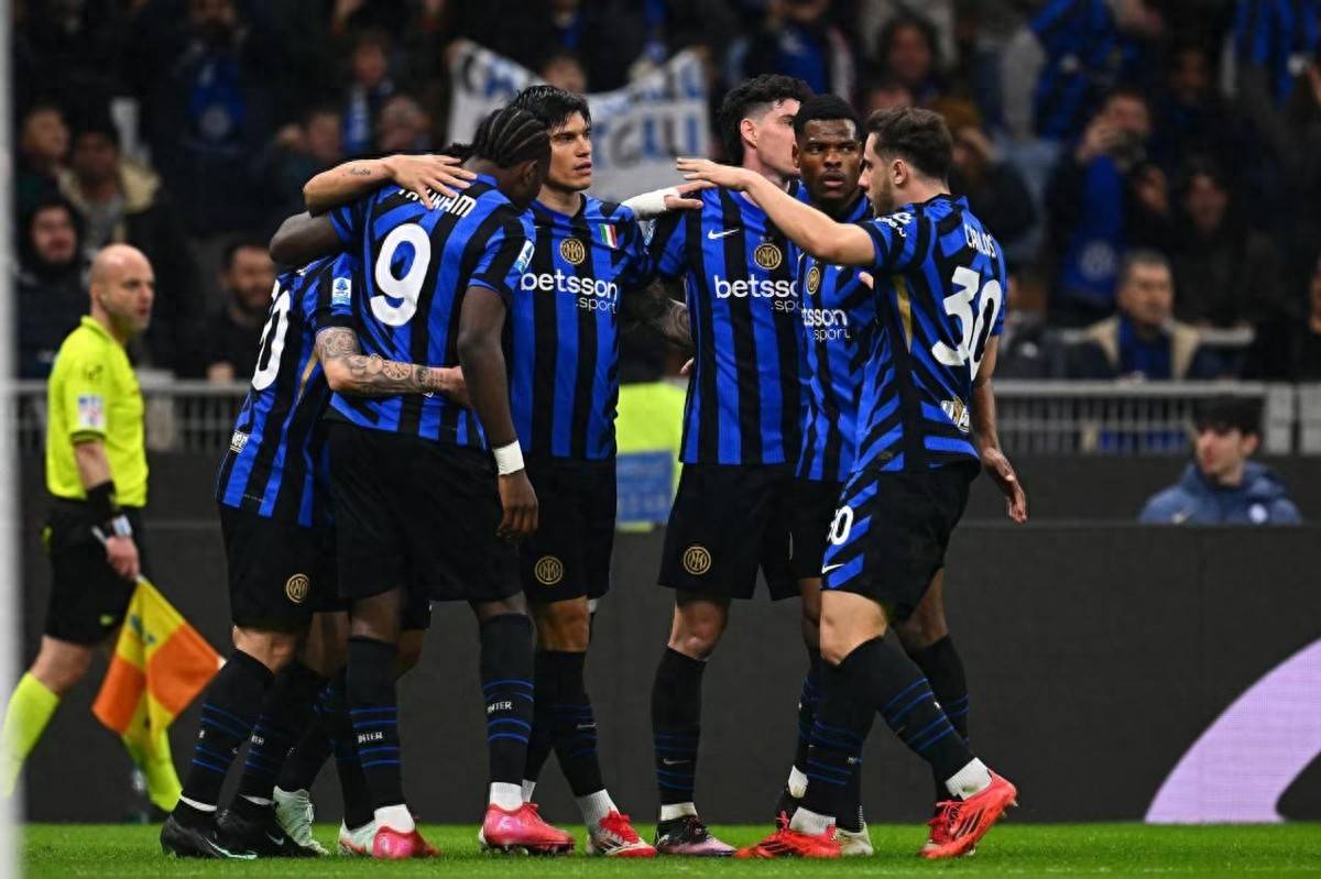 意大利国米联赛表现稳健,逐步攀升排名 意大利国米联赛表现稳健,逐步攀升排名