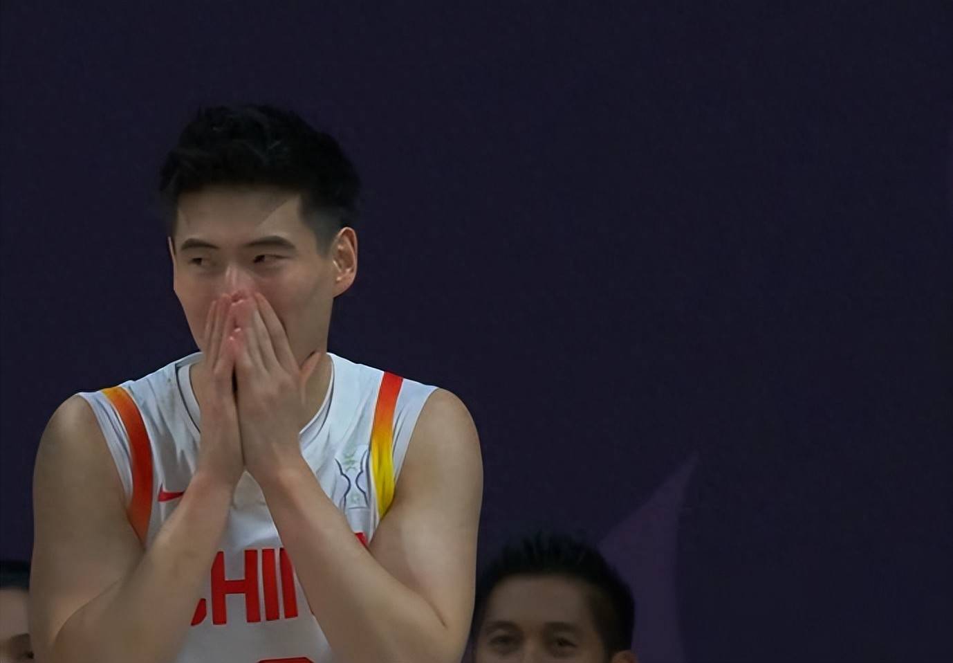 约旦篮球英雄击败对手,展现超凡实力 约旦篮球英雄击败对手,展现超凡实力