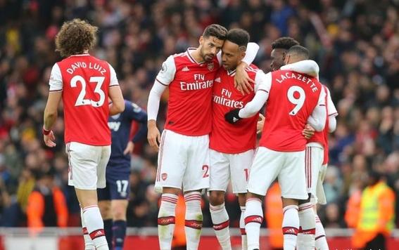 阿森纳主场负于布莱顿,遭遇困境 阿森纳主场负于布莱顿,遭遇困境