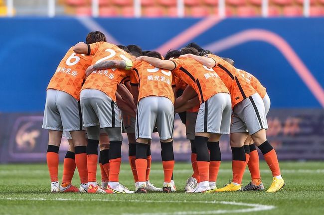 MAD轻取DK,Zeus团战一打五入围赛3:0(深圳) MAD轻取DK,Zeus团战一打五入围赛3:0(深圳)