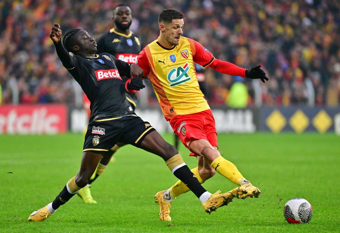 包含蒙彼利埃客场不敌,遭遇挑战的词条 包含蒙彼利埃客场不敌,遭遇挑战的词条