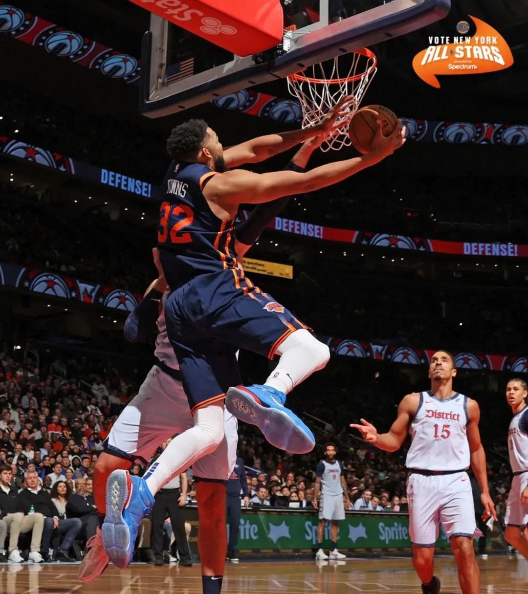 尼克斯客场爆冷击败马刺,取得五连胜 尼克斯客场爆冷击败马刺,取得五连胜