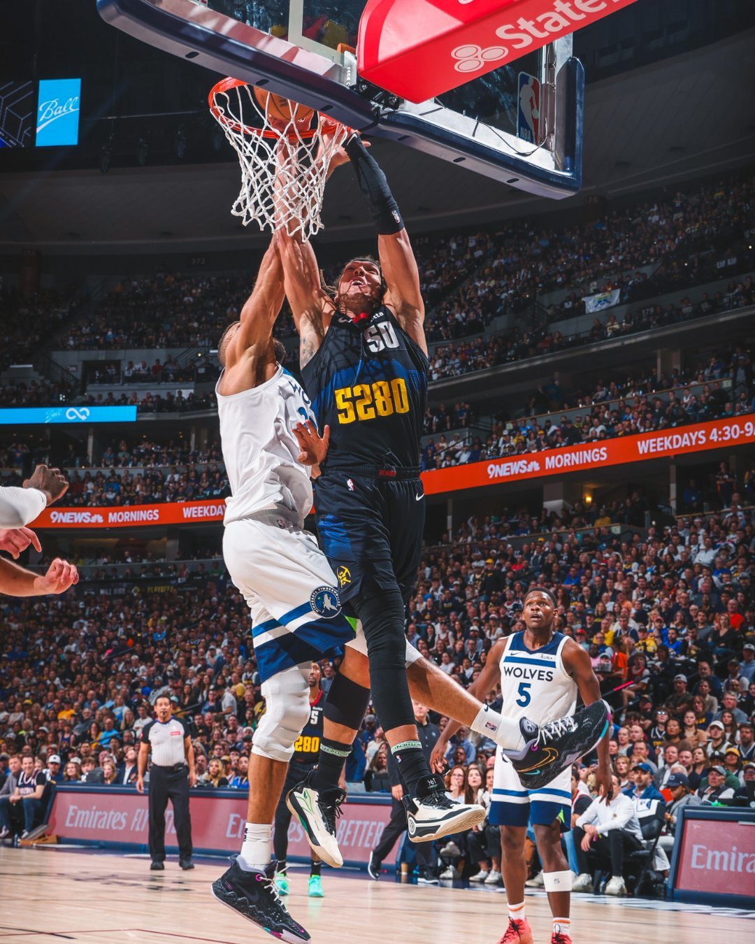 爵士绝杀快船,约基奇高光表现 爵士绝杀快船,约基奇高光表现